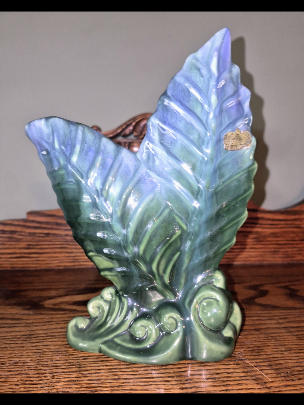 VTG Royal Haeger Leaf Vase.  RG 102 Blue Green Agate Drip Pottery Foil Lable